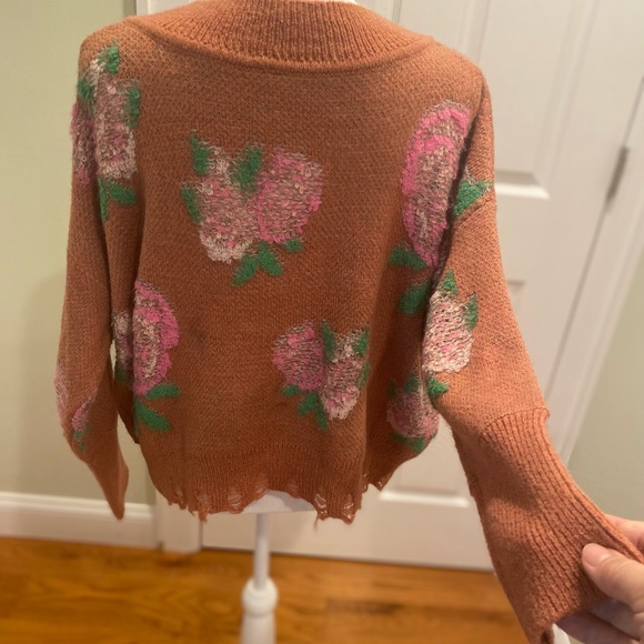 New By Anthropologie Drop Shoulder V-Neck Sweater Size XS - Picture 12 of 12